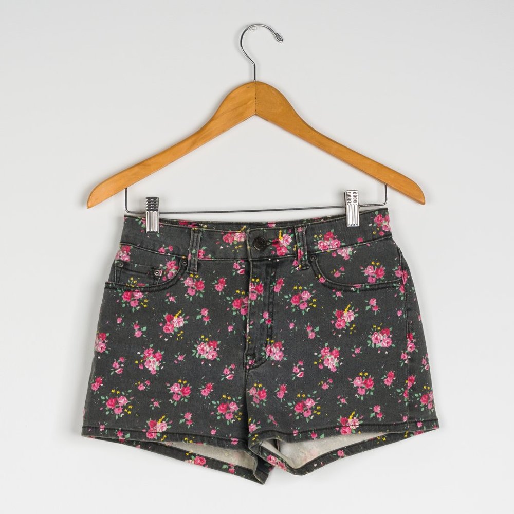 Women's BDG Urban Outfitters Floral Shorts size 28